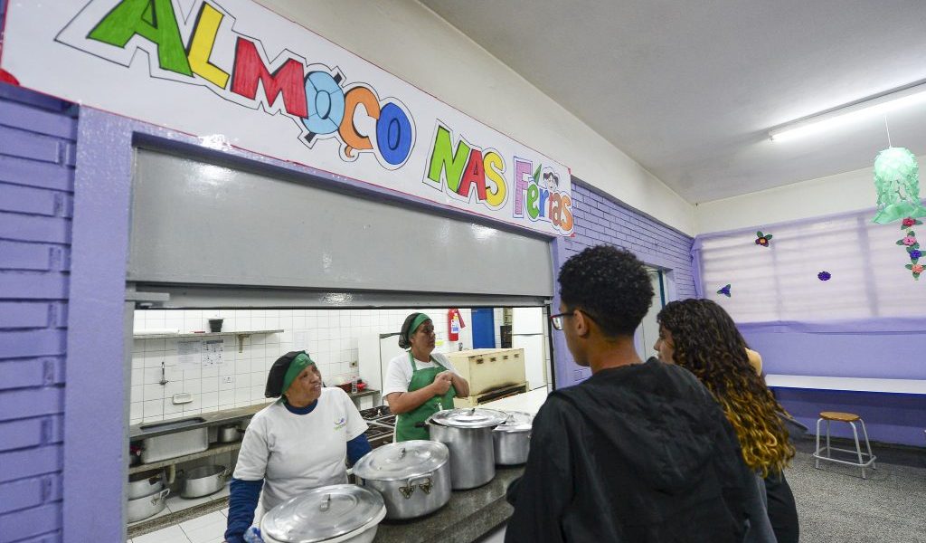 merenda escola ferias alunos